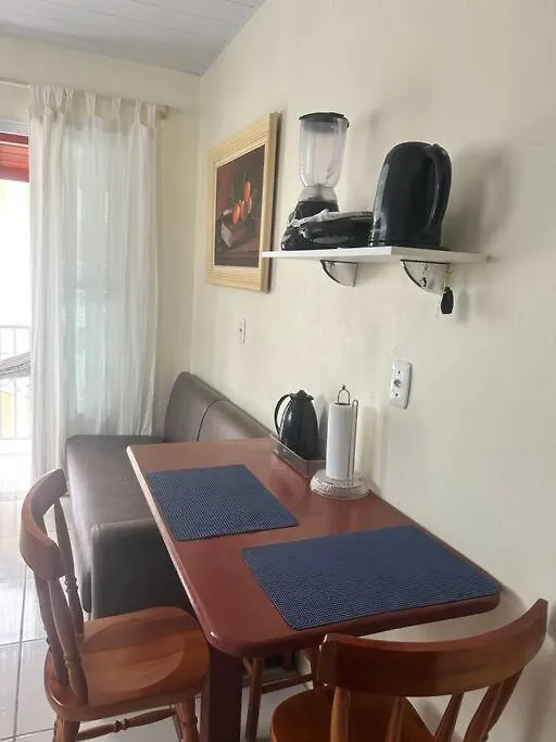 Ap Para Casal Linguado Guarda Do Embau Palhoça 0*,